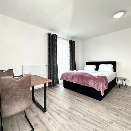 Sky Apartments 503 比尔森 外观 照片
